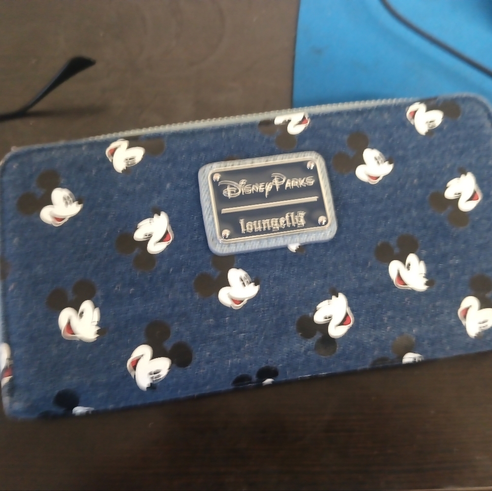 Disney purse/wallet